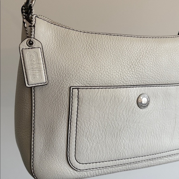 Y2K Coach Chelsea Shoulder Bag | F10890 | Green Interior | Like-New - Picture 5 of 9